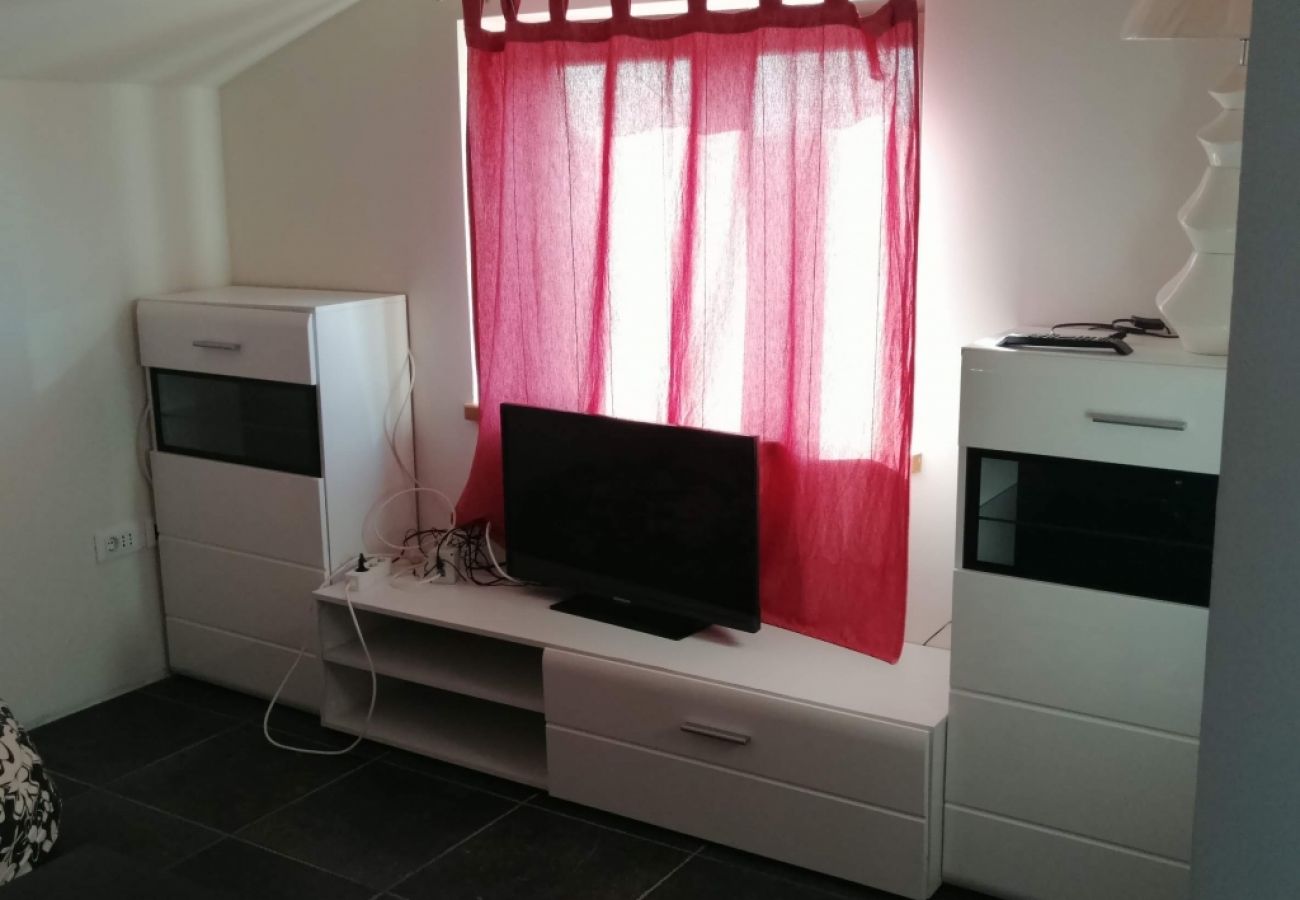 Studio in Funtana - Studio apartment in Funtana with Balcony, Air condition, WIFI, Washing machine (4982-2)