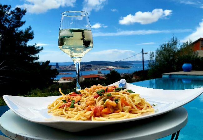House in Split - Holiday Home in Split with Seaview, Terrace, Air condition, WIFI (4937-1) House in Split - Holiday Home in Split with Seaview, Terrace, Air condition, WIFI (4937-1)
