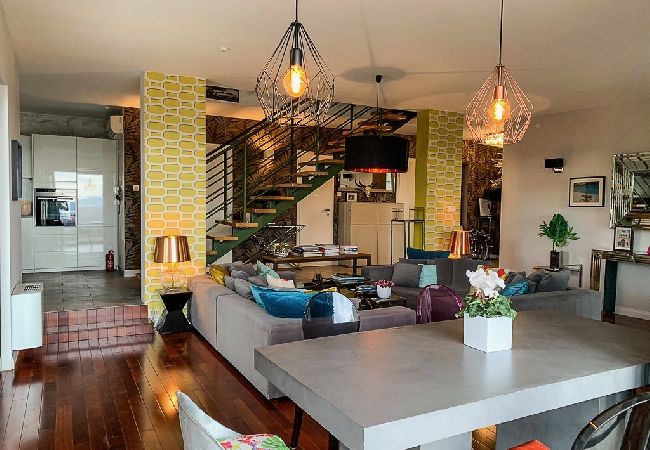 House in Split - Holiday Home in Split with Seaview, Terrace, Air condition, WIFI (4937-1) House in Split - Holiday Home in Split with Seaview, Terrace, Air condition, WIFI (4937-1)