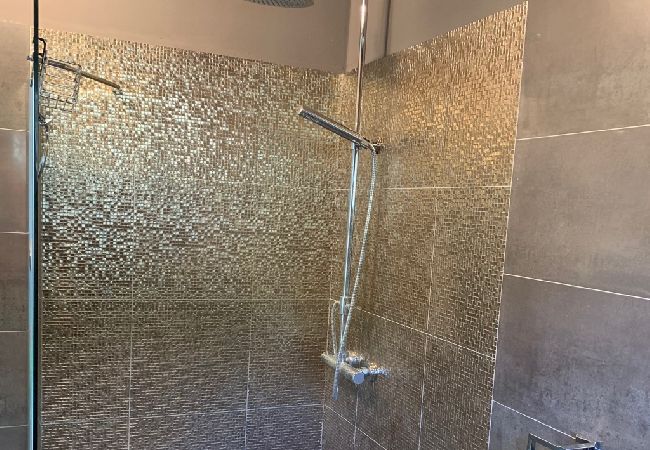 House in Split - Holiday Home in Split with Seaview, Terrace, Air condition, WIFI (4937-1) House in Split - Holiday Home in Split with Seaview, Terrace, Air condition, WIFI (4937-1)
