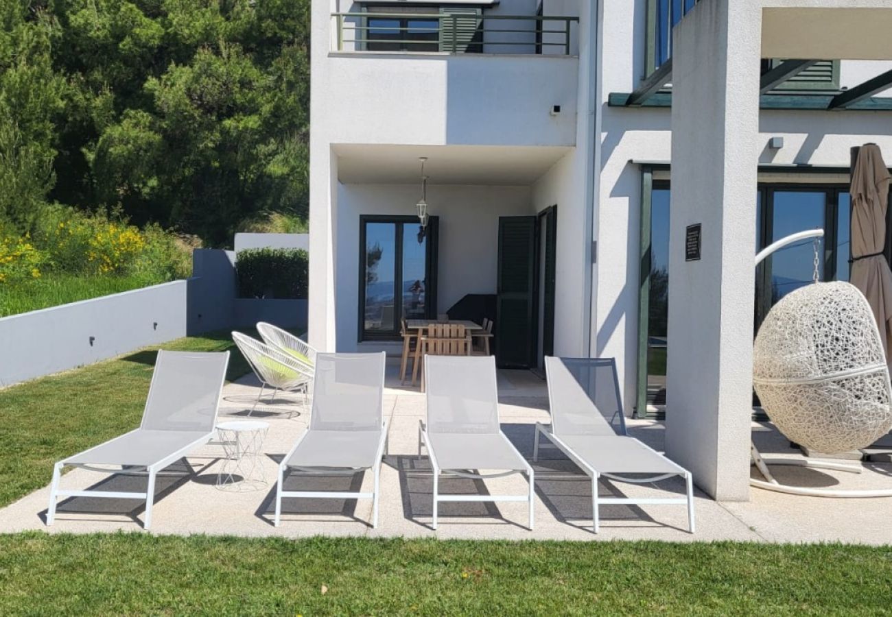 House in Split - Holiday Home in Split with Seaview, Terrace, Air condition, WIFI (4937-1)
