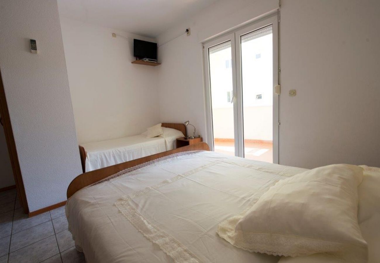 Studio in Duce - Studio apartment in Duće with Seaview, Balcony, Air condition, WIFI (132-8)