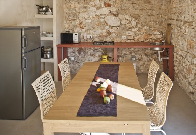 Apartment in Funtana - Apartment in Funtana with Balcony, Air condition, WIFI, Washing machine (4982-1) Apartment in Funtana - Apartment in Funtana with Balcony, Air condition, WIFI, Washing machine (4982-1)