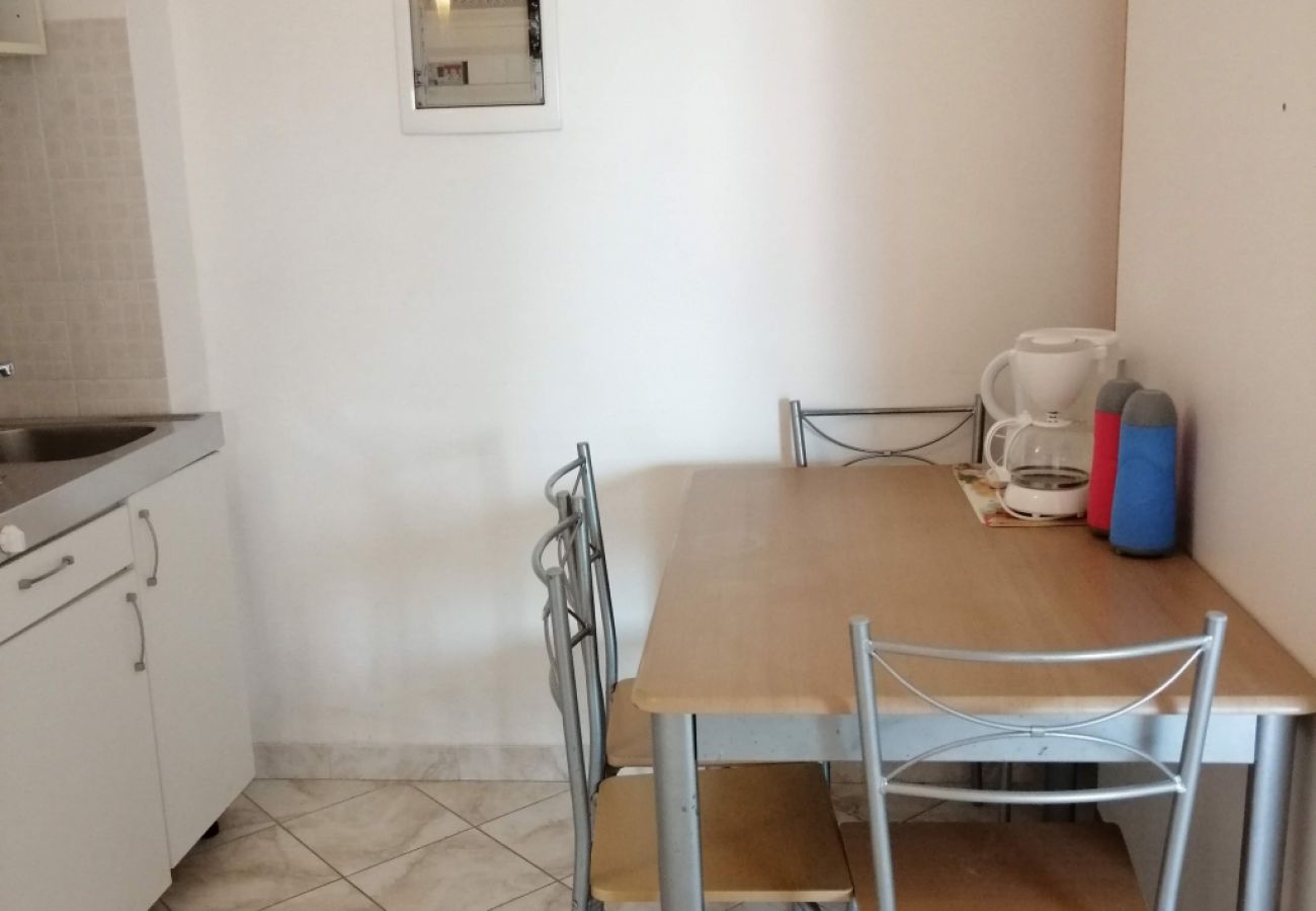 Studio in Funtana - Studio apartment in Funtana with Balcony, Air condition, WIFI, Washing machine (4982-8)