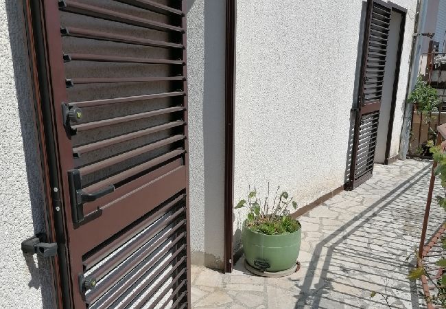 Apartment in Funtana - Apartment in Funtana with Balcony, Air condition, WIFI, Washing machine (4982-10) Apartment in Funtana - Apartment in Funtana with Balcony, Air condition, WIFI, Washing machine (4982-10)