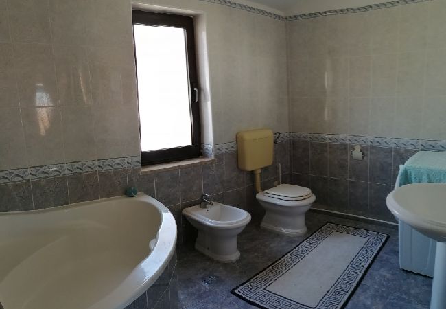 Apartment in Funtana - Apartment in Funtana with Balcony, Air condition, WIFI, Washing machine (4982-9) Apartment in Funtana - Apartment in Funtana with Balcony, Air condition, WIFI, Washing machine (4982-9)