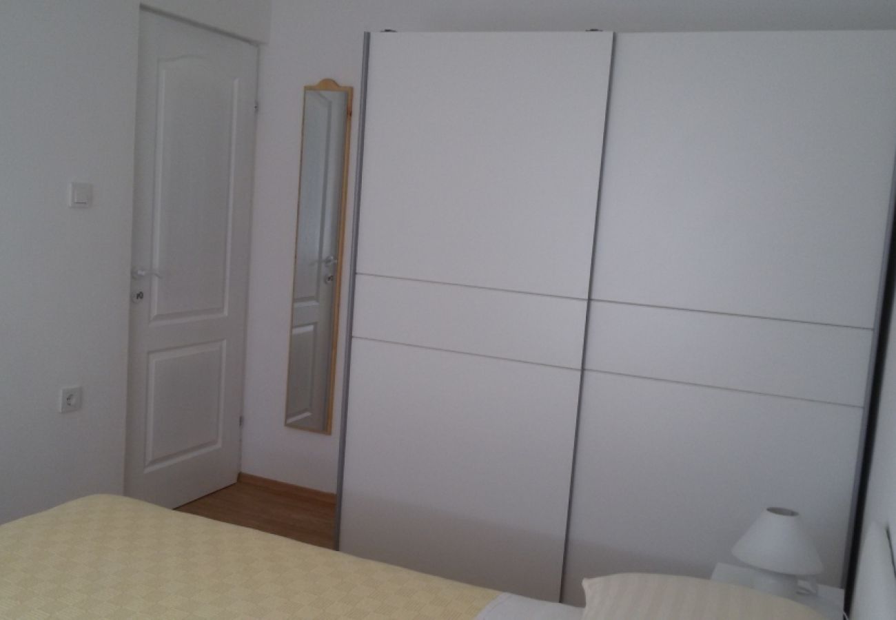 Apartment in Vir - Apartment in Vir with Seaview, Balcony, Air condition, WIFI (3777-2)