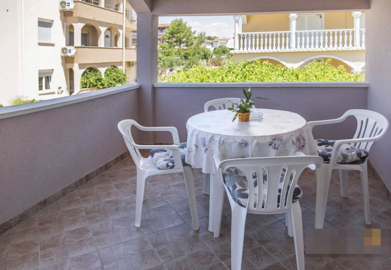 Apartment in Vir - Apartment in Vir with Seaview, Balcony, Air condition, WIFI (3777-1)