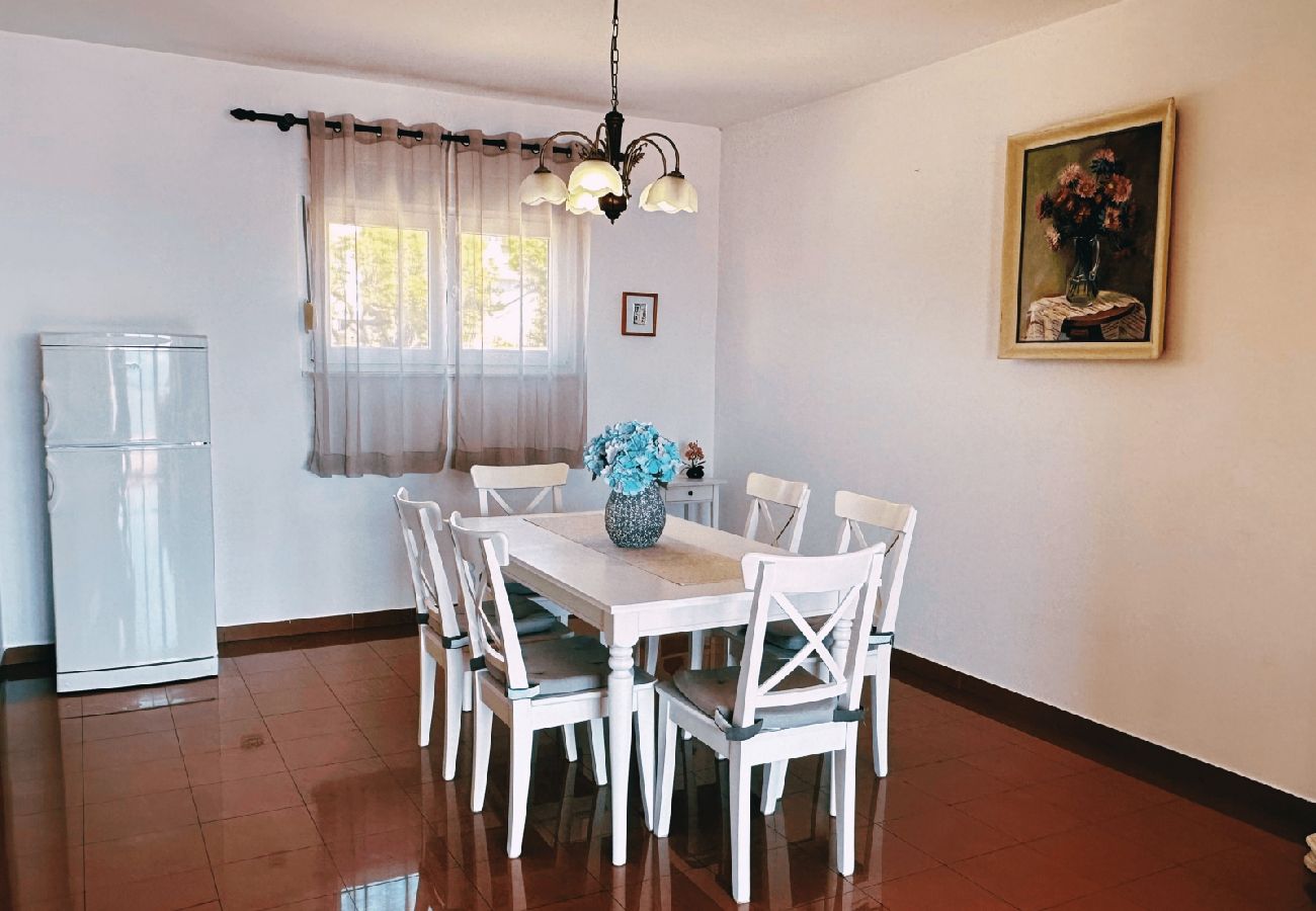 Apartment in Murter - Apartment in Murter with Seaview, Terrace, Air condition, WIFI (5026-3)