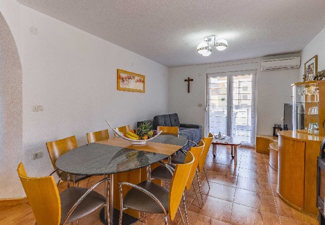 House in Medulin - Holiday Home in Medulin with Seaview, Terrace, Air condition, WIFI (3486-4) House in Medulin - Holiday Home in Medulin with Seaview, Terrace, Air condition, WIFI (3486-4)