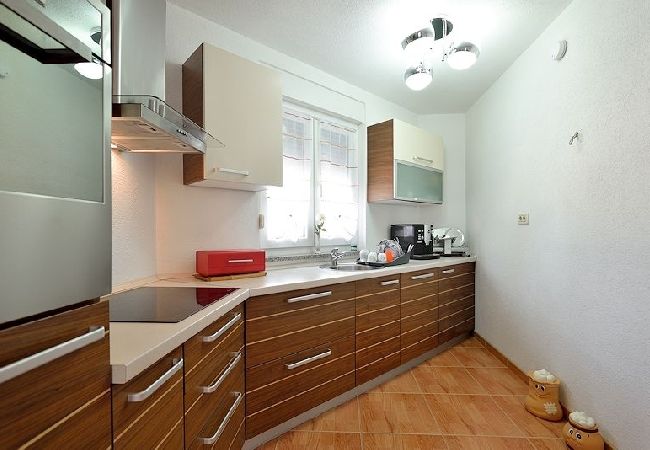 House in Medulin - Holiday Home in Medulin with Seaview, Terrace, Air condition, WIFI (3486-4) House in Medulin - Holiday Home in Medulin with Seaview, Terrace, Air condition, WIFI (3486-4)