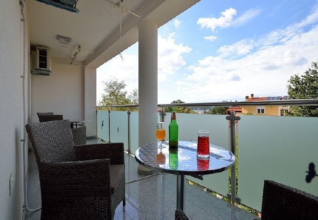 House in Medulin - Holiday Home in Medulin with Seaview, Terrace, Air condition, WIFI (3486-4) House in Medulin - Holiday Home in Medulin with Seaview, Terrace, Air condition, WIFI (3486-4)