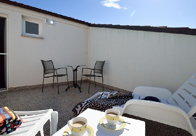 House in Medulin - Holiday Home in Medulin with Seaview, Terrace, Air condition, WIFI (3486-4) House in Medulin - Holiday Home in Medulin with Seaview, Terrace, Air condition, WIFI (3486-4)