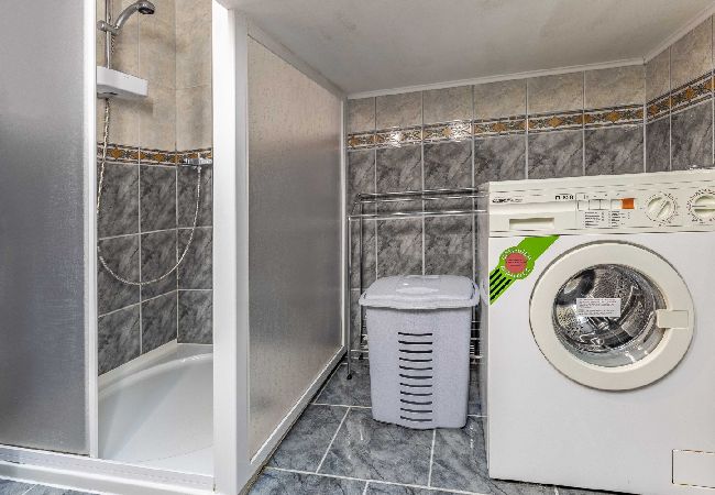House in Medulin - Holiday Home in Medulin with Seaview, Terrace, Air condition, WIFI (3486-4) House in Medulin - Holiday Home in Medulin with Seaview, Terrace, Air condition, WIFI (3486-4)