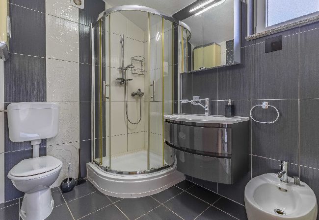 House in Medulin - Holiday Home in Medulin with Seaview, Terrace, Air condition, WIFI (3486-4) House in Medulin - Holiday Home in Medulin with Seaview, Terrace, Air condition, WIFI (3486-4)