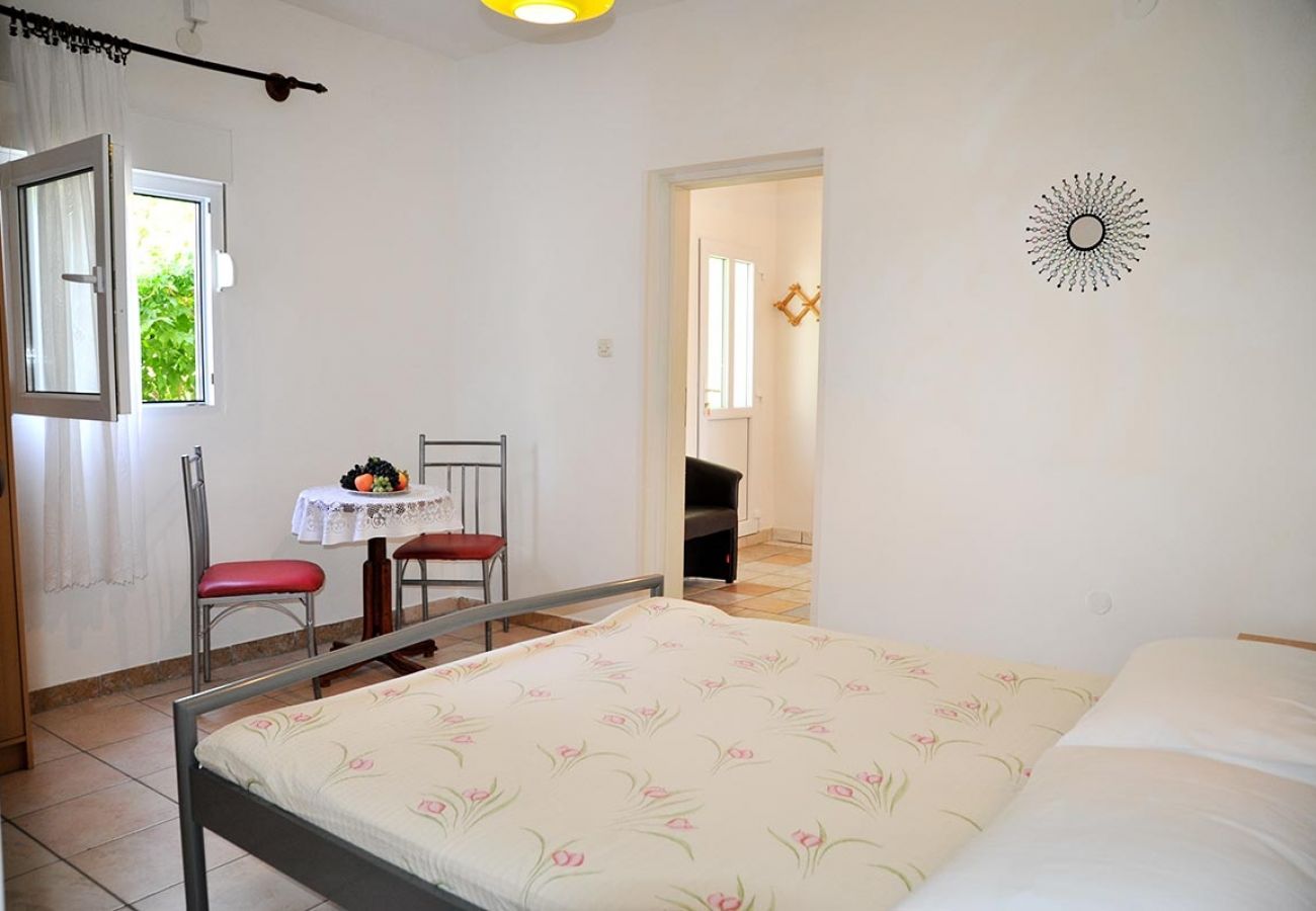 Apartment in Lopar - Apartment in Lopar with Seaview, Terrace, Air condition, WIFI (4229-4)