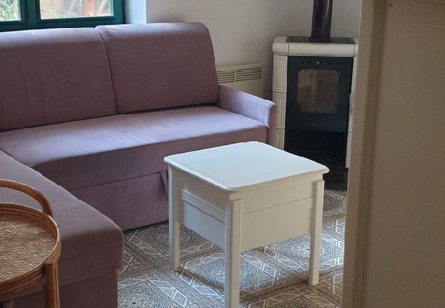 Apartment in Mali Lošinj - Apartment in Mali Lošinj with Terrace, Air condition, WIFI, Washing machine (4913-3) Apartment in Mali Lošinj - Apartment in Mali Lošinj with Terrace, Air condition, WIFI, Washing machine (4913-3)