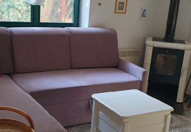 Apartment in Mali Lošinj - Apartment in Mali Lošinj with Terrace, Air condition, WIFI, Washing machine (4913-3) Apartment in Mali Lošinj - Apartment in Mali Lošinj with Terrace, Air condition, WIFI, Washing machine (4913-3)