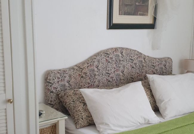 Apartment in Mali Lošinj - Apartment in Mali Lošinj with Terrace, Air condition, WIFI, Washing machine (4913-3) Apartment in Mali Lošinj - Apartment in Mali Lošinj with Terrace, Air condition, WIFI, Washing machine (4913-3)