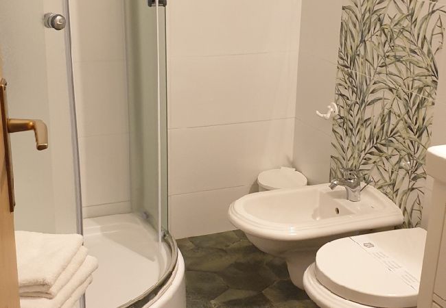 Apartment in Mali Lošinj - Apartment in Mali Lošinj with Terrace, Air condition, WIFI, Washing machine (4913-3) Apartment in Mali Lošinj - Apartment in Mali Lošinj with Terrace, Air condition, WIFI, Washing machine (4913-3)
