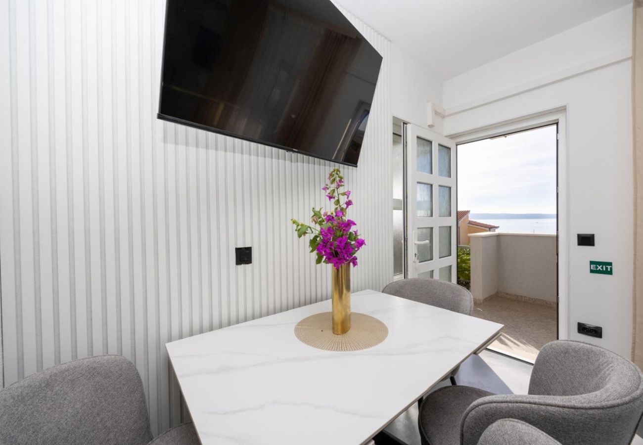 Apartment in Okrug Gornji - Apartment in Okrug Gornji with Seaview, Air condition, WIFI, Washing machine (5049-1)