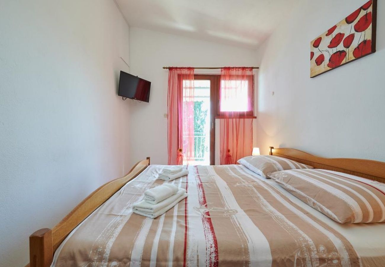 Apartment in Trogir - Apartment in Trogir with Seaview, Balcony, Air condition, WIFI (5055-2)