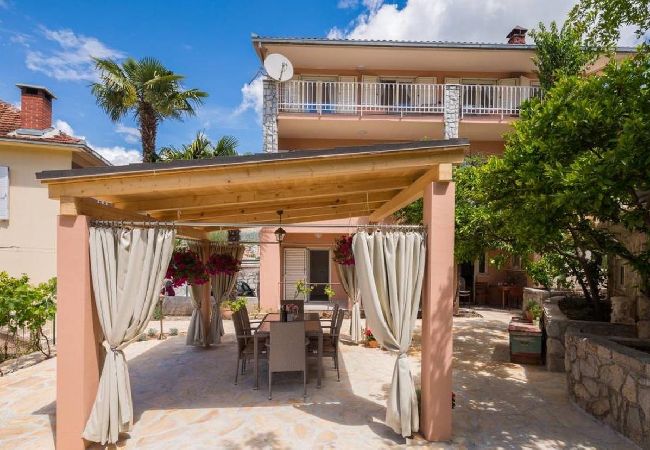 Apartment in Trogir - Apartment in Trogir with Seaview, Balcony, Air condition, WIFI (5058-1) Apartment in Trogir - Apartment in Trogir with Seaview, Balcony, Air condition, WIFI (5058-1)