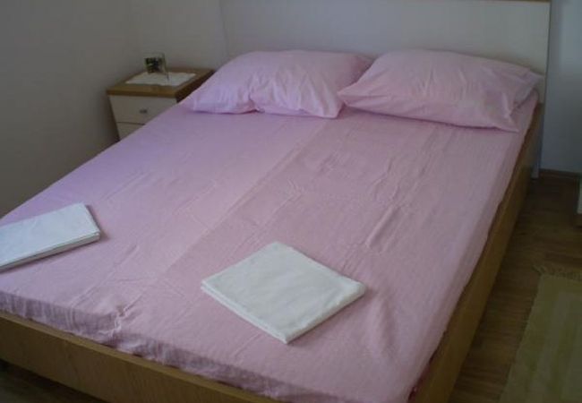 Apartment in Duce - Apartment in Duće with Seaview, Balcony, Air condition, WIFI (5060-3) Apartment in Duce - Apartment in Duće with Seaview, Balcony, Air condition, WIFI (5060-3)