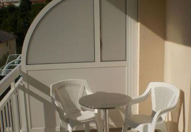 Apartment in Duce - Apartment in Duće with Seaview, Balcony, Air condition, WIFI (5060-3) Apartment in Duce - Apartment in Duće with Seaview, Balcony, Air condition, WIFI (5060-3)