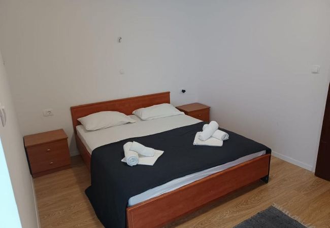Apartment in Duce - Apartment in Duće with Seaview, Terrace, Air condition, WIFI (5064-1) Apartment in Duce - Apartment in Duće with Seaview, Terrace, Air condition, WIFI (5064-1)