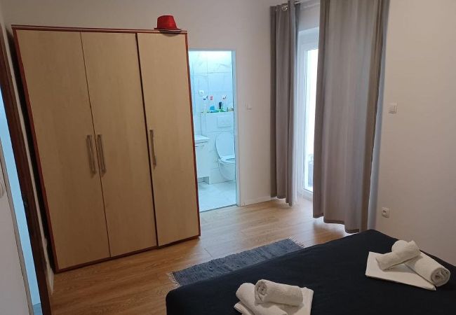 Apartment in Duce - Apartment in Duće with Seaview, Terrace, Air condition, WIFI (5064-1) Apartment in Duce - Apartment in Duće with Seaview, Terrace, Air condition, WIFI (5064-1)
