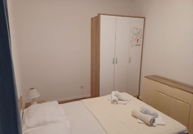 Apartment in Duce - Apartment in Duće with Seaview, Terrace, Air condition, WIFI (5064-1) Apartment in Duce - Apartment in Duće with Seaview, Terrace, Air condition, WIFI (5064-1)