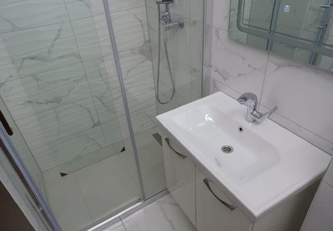 Apartment in Duce - Apartment in Duće with Seaview, Terrace, Air condition, WIFI (5064-1) Apartment in Duce - Apartment in Duće with Seaview, Terrace, Air condition, WIFI (5064-1)