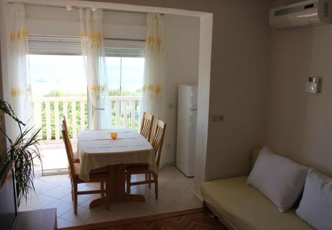 Apartment in Duce - Apartment in Duće with Seaview, Terrace, Air condition, WIFI (5061-3) Apartment in Duce - Apartment in Duće with Seaview, Terrace, Air condition, WIFI (5061-3)