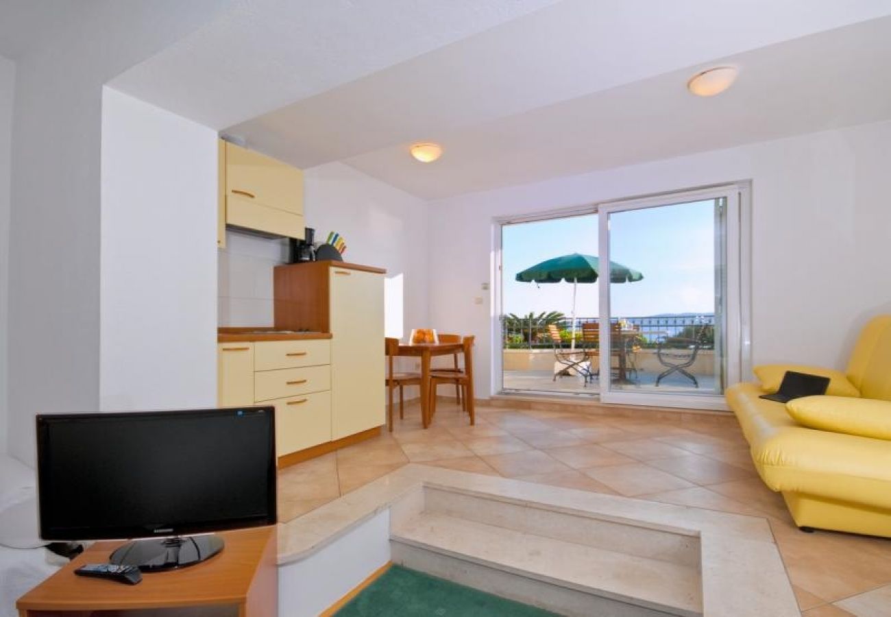 Studio in Brela - Studio apartment in Brela with Seaview, Terrace, Air condition, WIFI (201-4)