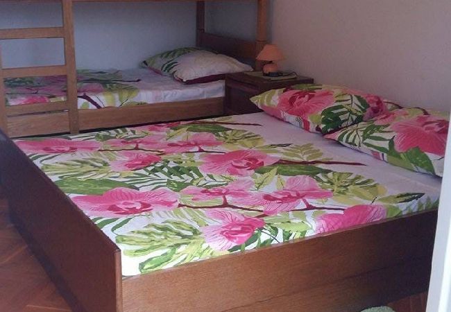 Rent by room in Lopar - Room in Lopar with Terrace, Air condition, WIFI (3719-6) Rent by room in Lopar - Room in Lopar with Terrace, Air condition, WIFI (3719-6)