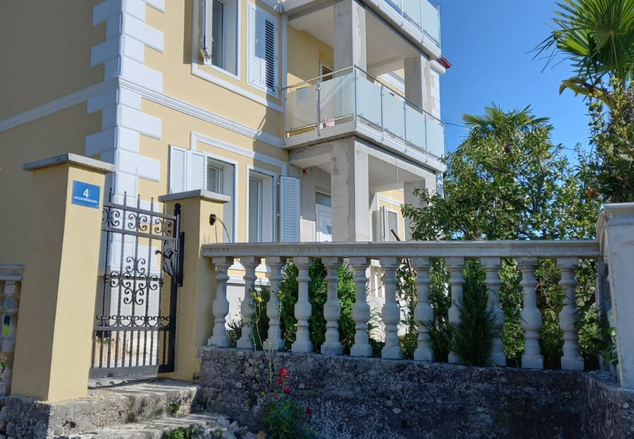 Studio in Ika - Studio apartment in Ika with Balcony, Air condition, WIFI, Washing machine (5025-3)