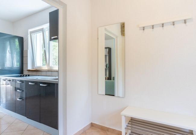 Apartment in Cres - Apartment in Cres with Balcony, Air condition, WIFI, Washing machine (4249-3) Apartment in Cres - Apartment in Cres with Balcony, Air condition, WIFI, Washing machine (4249-3)