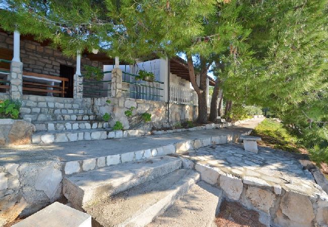 House in Karbuni - Holiday Home in Karbuni with Seaview, Balcony, Air condition, WIFI (5095-1) House in Karbuni - Holiday Home in Karbuni with Seaview, Balcony, Air condition, WIFI (5095-1)