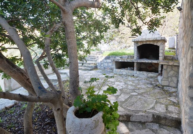 House in Karbuni - Holiday Home in Karbuni with Seaview, Balcony, Air condition, WIFI (5095-1) House in Karbuni - Holiday Home in Karbuni with Seaview, Balcony, Air condition, WIFI (5095-1)