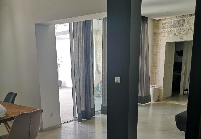 House in Selca - Holiday Home in Selca with Terrace, Air condition, WIFI, Washing machine (5094-1) House in Selca - Holiday Home in Selca with Terrace, Air condition, WIFI, Washing machine (5094-1)