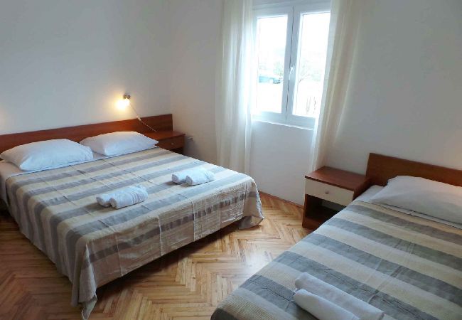 Apartment in Ljubac - Apartment in Ljubač with Seaview, Balcony, Air condition, WIFI (809-2) Apartment in Ljubac - Apartment in Ljubač with Seaview, Balcony, Air condition, WIFI (809-2)