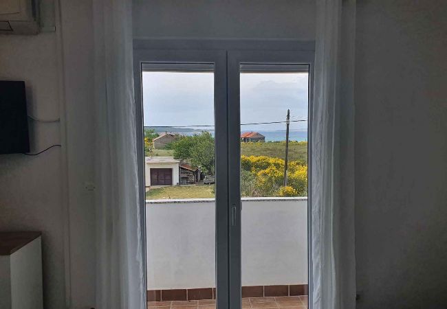 Apartment in Ljubac - Apartment in Ljubač with Seaview, Balcony, Air condition, WIFI (809-3) Apartment in Ljubac - Apartment in Ljubač with Seaview, Balcony, Air condition, WIFI (809-3)