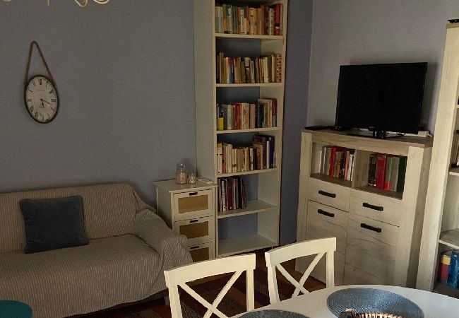 Apartment in Sukošan - Apartment in Sukošan with Balcony, Air condition, WIFI, Washing machine (5102-1) Apartment in Sukošan - Apartment in Sukošan with Balcony, Air condition, WIFI, Washing machine (5102-1)