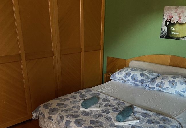 Apartment in Sukošan - Apartment in Sukošan with Balcony, Air condition, WIFI, Washing machine (5102-1) Apartment in Sukošan - Apartment in Sukošan with Balcony, Air condition, WIFI, Washing machine (5102-1)