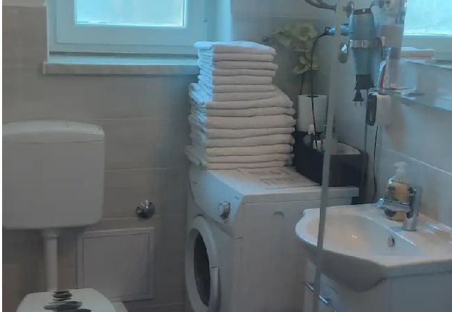 Apartment in Split - Apartment in Split with Balcony, Air condition, WIFI, Washing machine (4656-1) Apartment in Split - Apartment in Split with Balcony, Air condition, WIFI, Washing machine (4656-1)