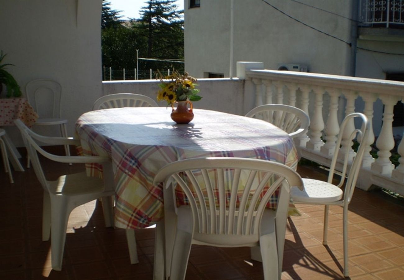 Rent by room in Novi Vinodolski - Room in Novi Vinodolski with Seaview, Terrace, Air condition, WIFI (3541-1)