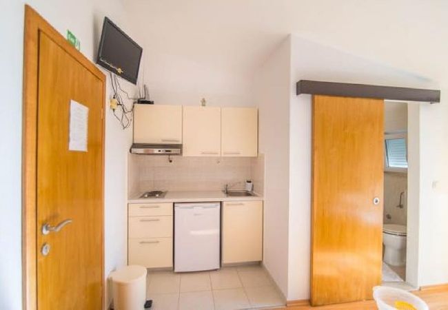 Studio in Dugi Rat - Studio apartment in Dugi Rat with Seaview, Balcony, Air condition, WIFI (5113-2) Studio in Dugi Rat - Studio apartment in Dugi Rat with Seaview, Balcony, Air condition, WIFI (5113-2)