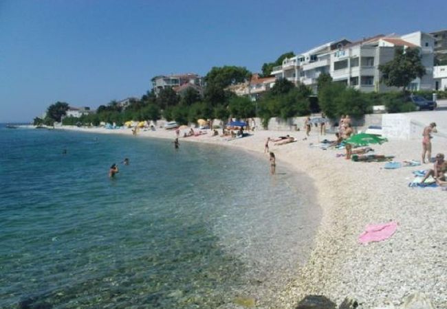 Studio in Dugi Rat - Studio apartment in Dugi Rat with Seaview, Terrace, Air condition, WIFI (5113-1) Studio in Dugi Rat - Studio apartment in Dugi Rat with Seaview, Terrace, Air condition, WIFI (5113-1)