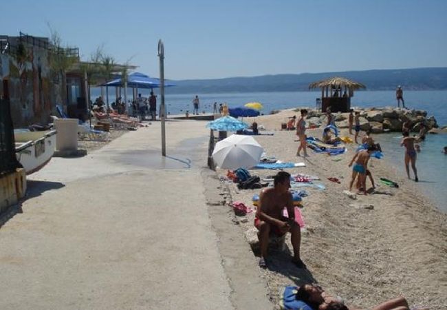 Studio in Dugi Rat - Studio apartment in Dugi Rat with Seaview, Terrace, Air condition, WIFI (5113-1) Studio in Dugi Rat - Studio apartment in Dugi Rat with Seaview, Terrace, Air condition, WIFI (5113-1)